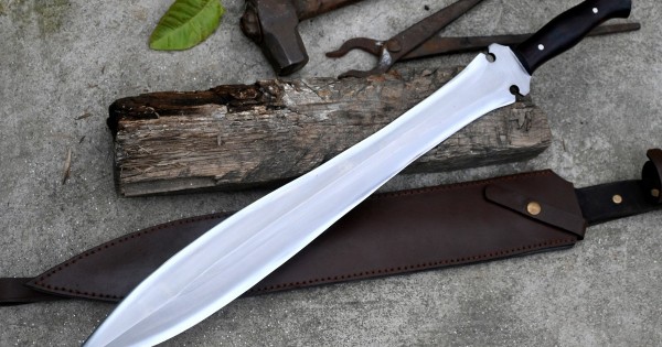 leafsword-600x315w.jpg
