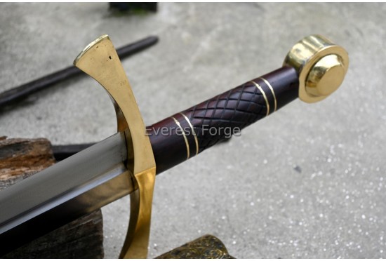 Arming swords-disc pommel