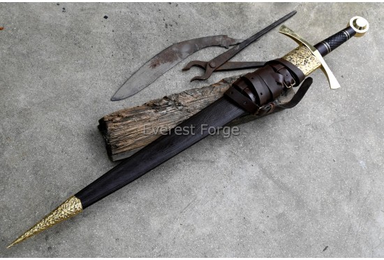Arming swords-disc pommel