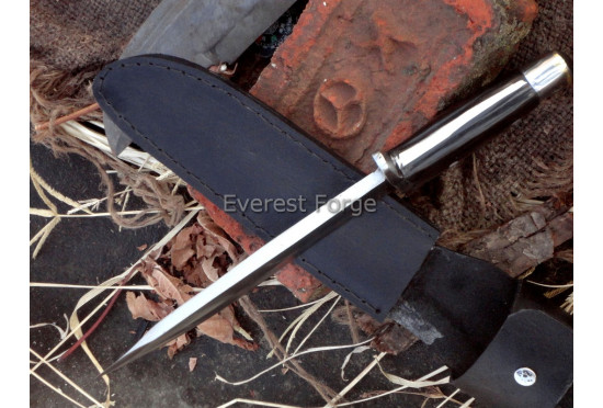 Eagle Pommel Bowie