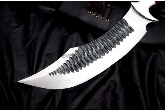 Hawk’s Fury Eagle Bowie 