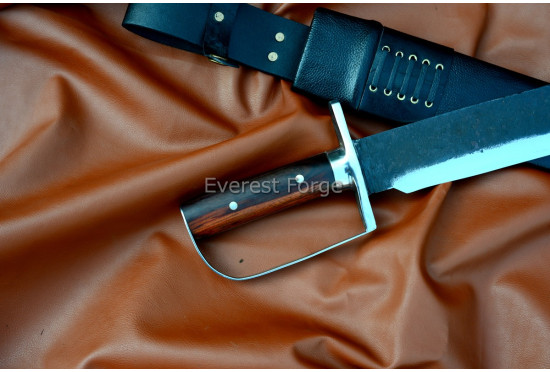 Trench Raider Bowie knife