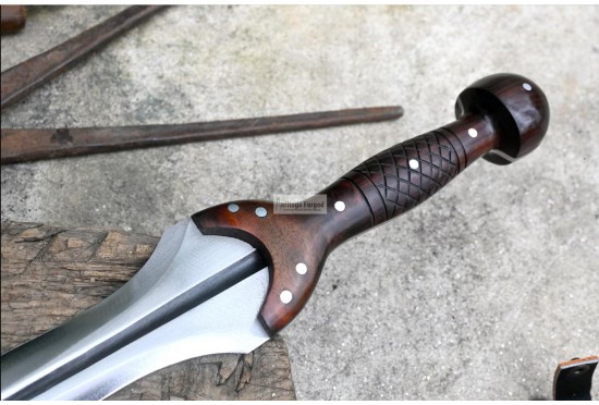 BRONZE AGE SWORD