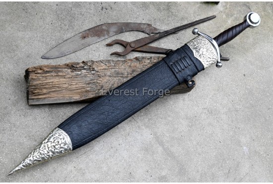 Celtic Leaf Sword-disc pommel