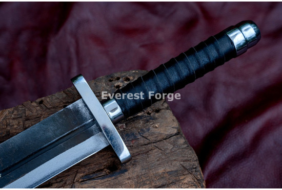 Hand-Forged Heavy-Duty Chopper Sword – Full-Tang 5160 Curved Blade with Dark Forge Finish