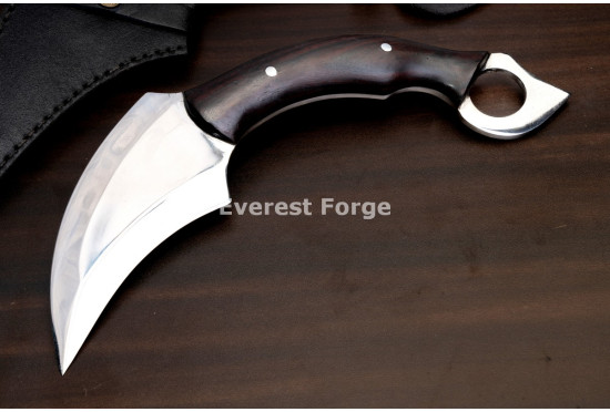 Hand-Forged Karambit, Full-Hand Grip