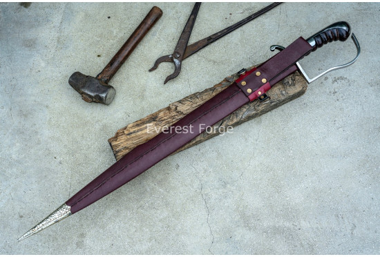 Custom Sabre 