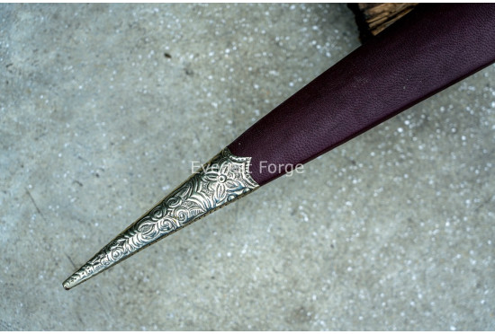 Custom Sabre 
