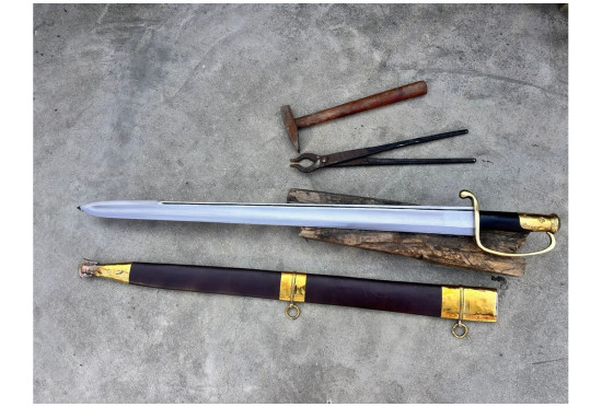 30 inches long Blade Custom Sabre