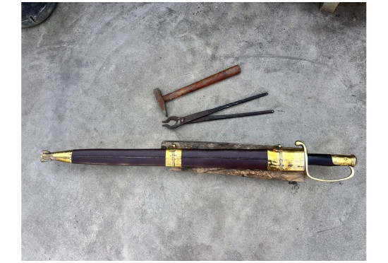 30 inches long Blade Custom Sabre