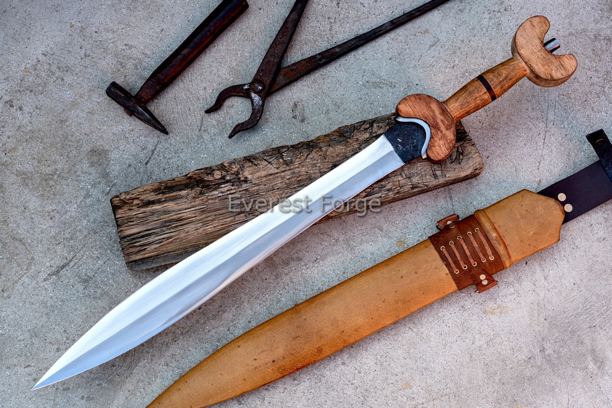 La Tène Celtic Sword | Hand-Forged Blade | EverestForge