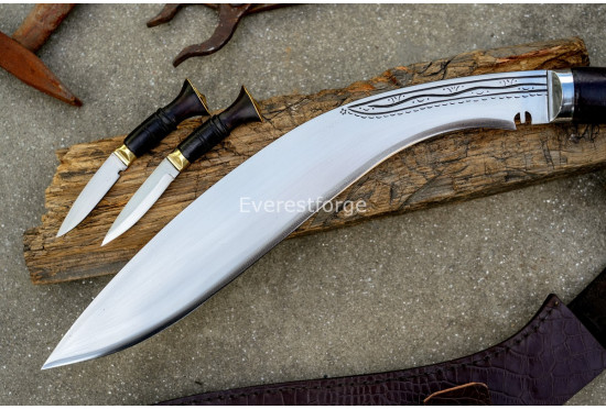 Classic Sirupate Kukri 