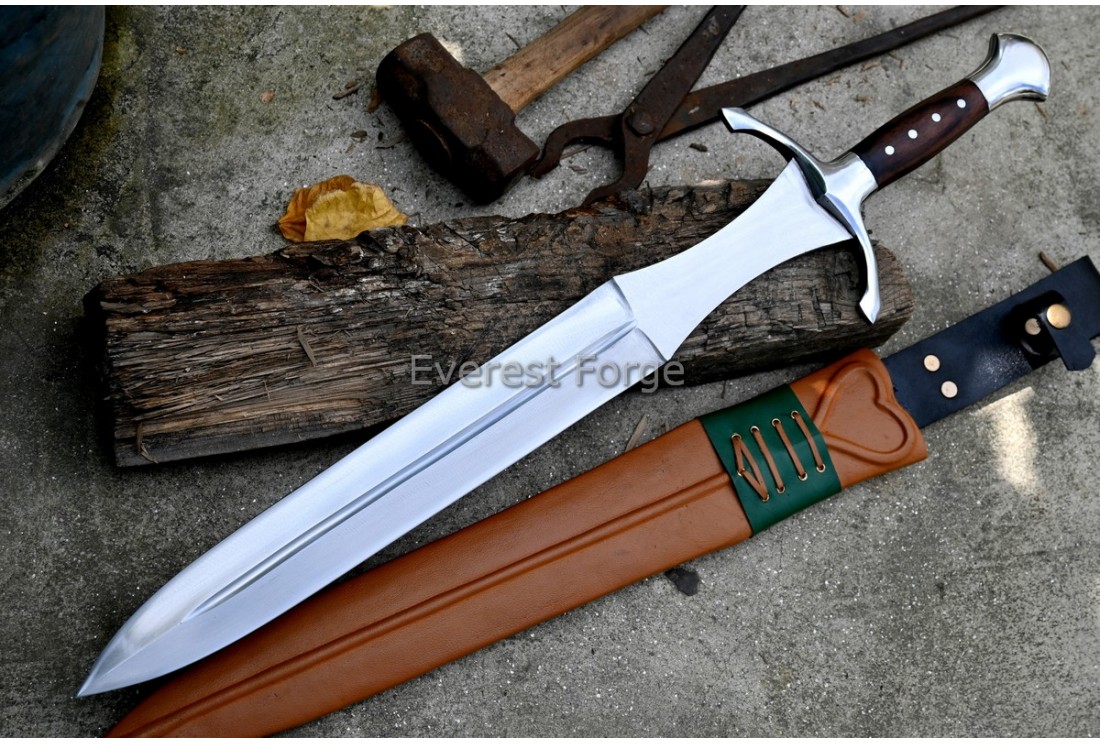 Modern hand-forged Roman gladius cutting sword for training and HEMA