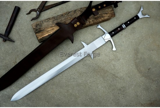 Two-Handed Greatsword