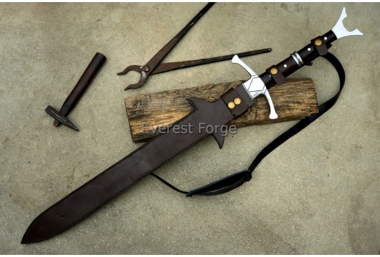 Two-Handed Greatsword
