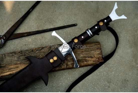 Two-Handed Greatsword