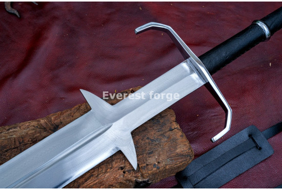 Custom Ice-Inspired Greatsword – Hand-Forged Full-Tang Two-Handed Blade
