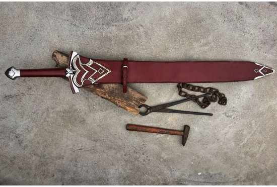 Hand-Forged Clarent Sword Replica – Mordred's Blade from the Fate Series (Unofficial Tribute)