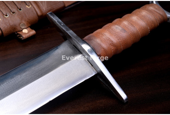 Hand-Forged Quillon Dagger, Ring Pommel