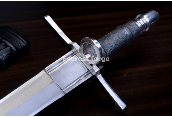 Hand-Forged Parrying Dagger, Side Ring Guard