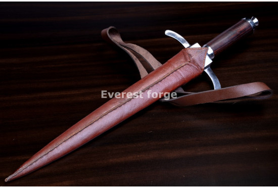 Hand-Forged Quillon Dagger, Broad Blade