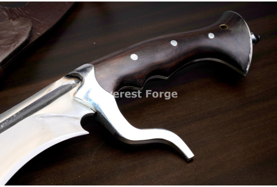 Hand-Forged Guarded Kukri, Swept Quillon