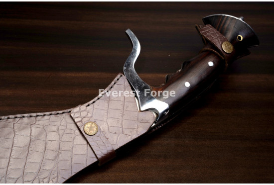 Hand-Forged Guarded Kukri, Swept Quillon