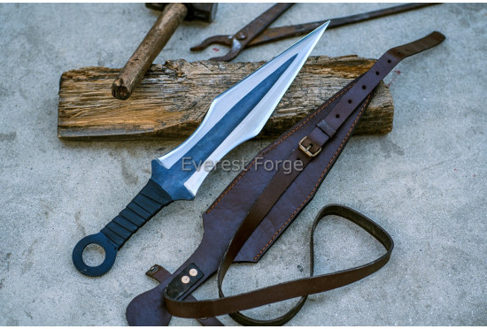Kunai Mandevilla Dagger