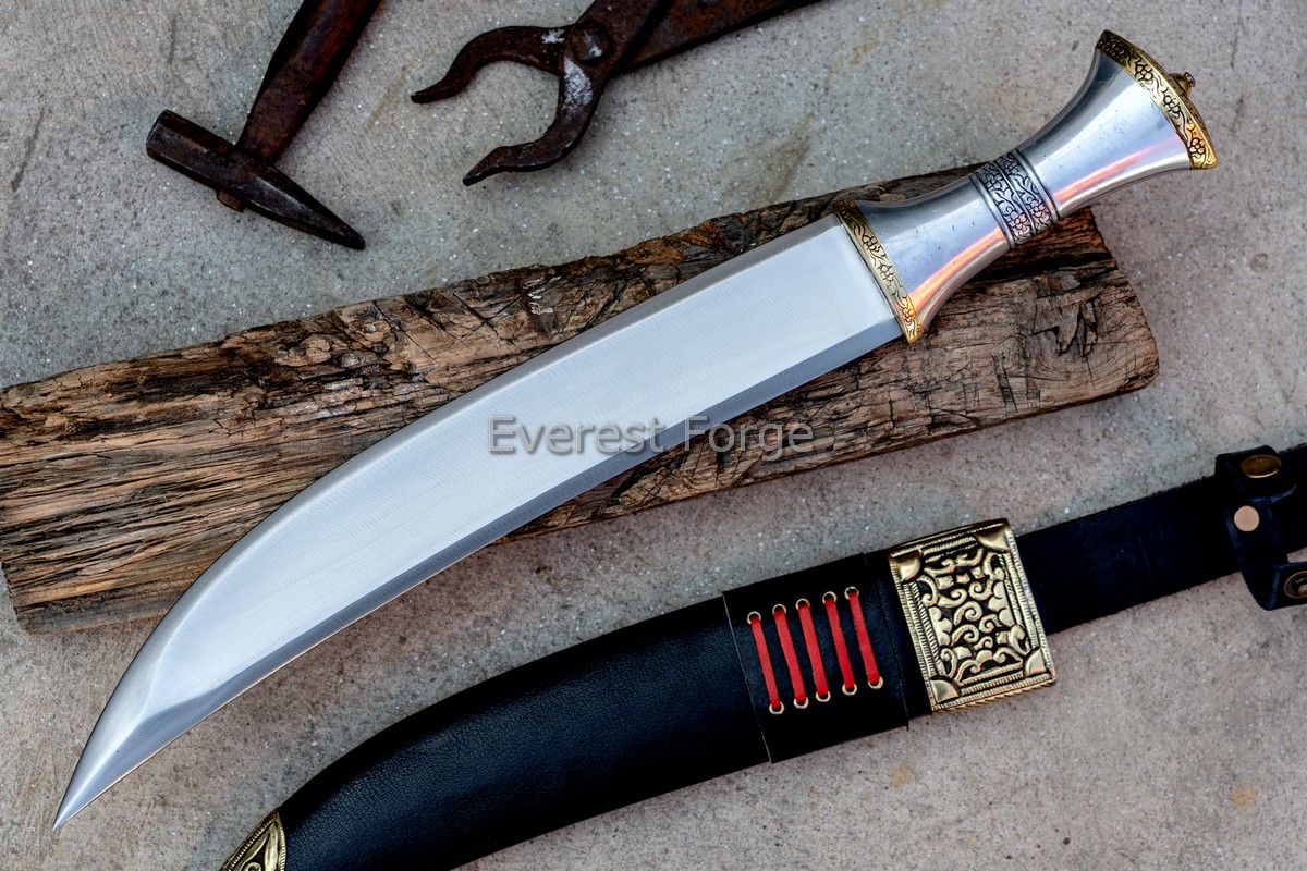 ジャンビーヤ　イエメン　Jambiya Yemen Dagger Yemeni Jambiya Dagger – History, Craftsmanship & Buying Guide