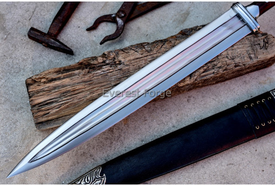 Kindajal Dagger