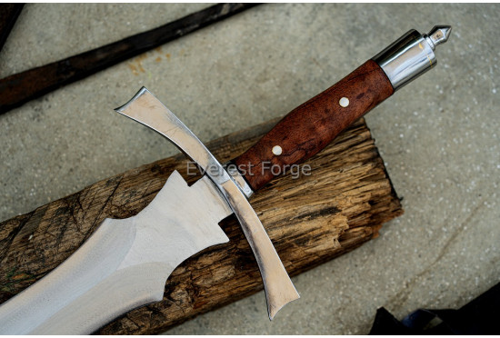 Leaf blade Dagger
