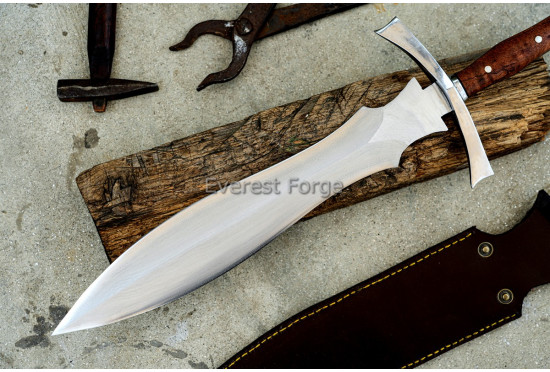 Leaf blade Dagger
