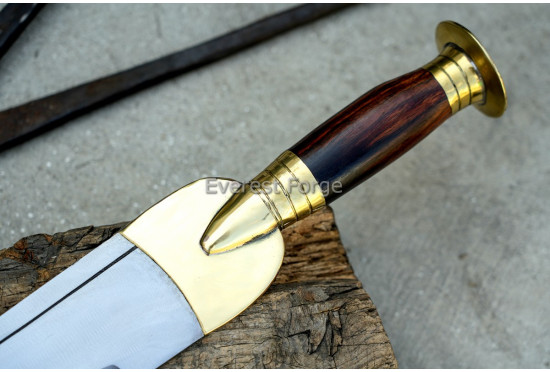 The Scottish dirk-Emerged