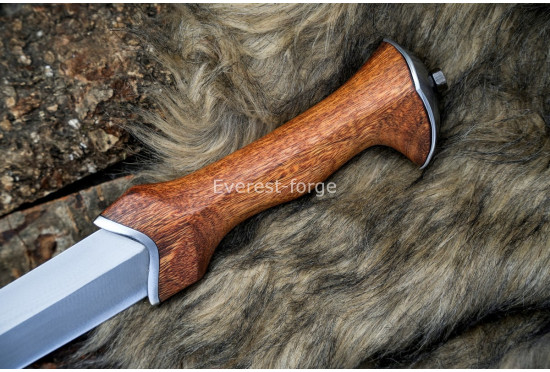 Elif Dagger