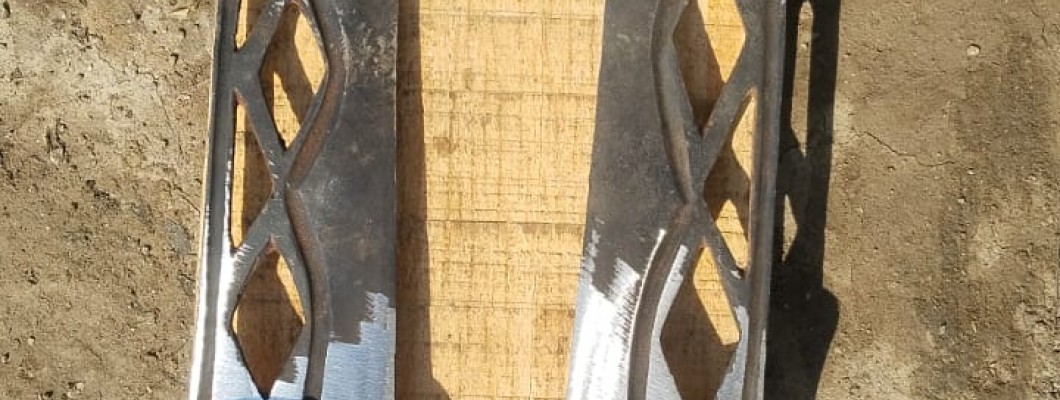 The History of Daggers The History of Daggers