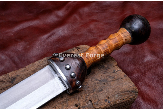 Hand-Forged Roman Gladius Sword, Fulham Type Broad Blade