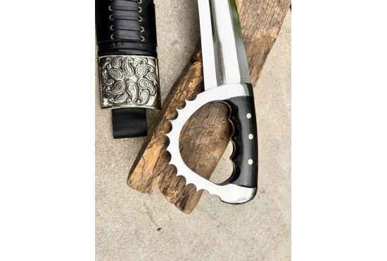 Hand-Forged Knuckle-Guard Short Sword — "Gladiator" 