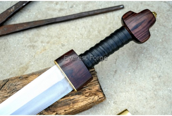 Republican Delos Gladius