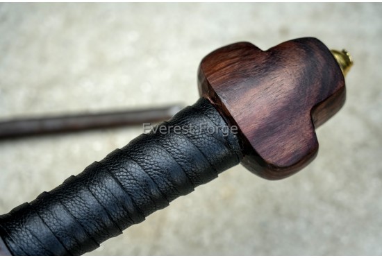 Republican Delos Gladius