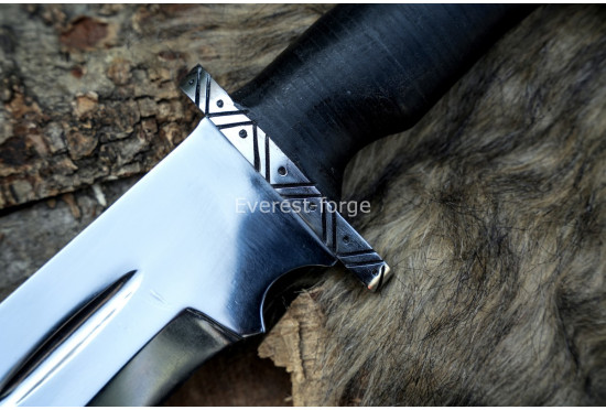 Hunter’s Bowie Knife