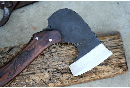 Hunting  Tomahawk 