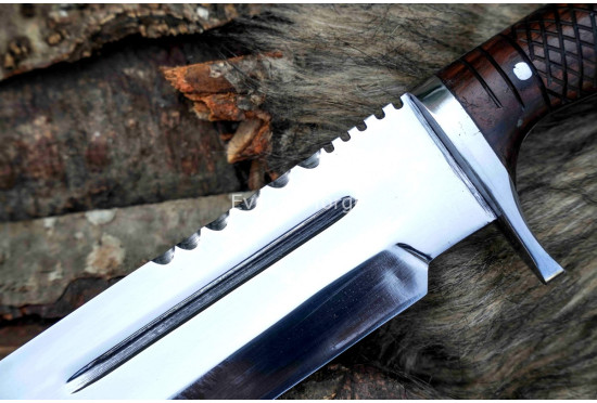 Jungle King Bowie Knife