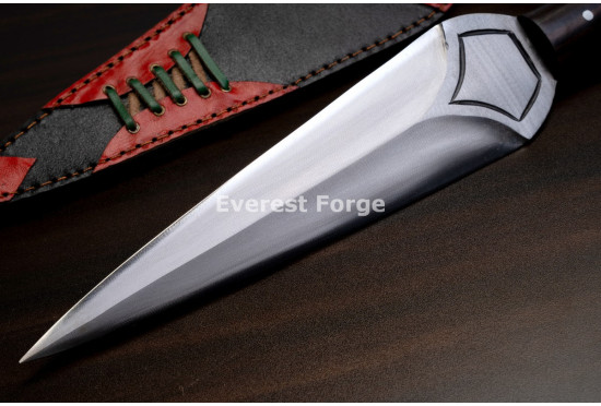 Hand-Forged Fantasy Kunai Dagger