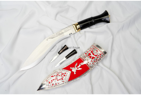 Kothimora Kukri/Khukuri – The Queen’s Gurkha Signals Cap Badge