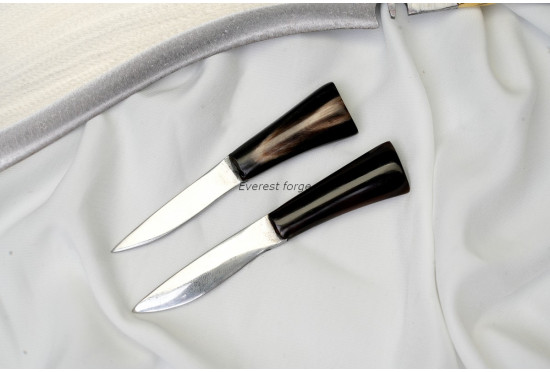 Kothimora Kukri/Khukuri – The Queen’s Gurkha Signals Cap Badge