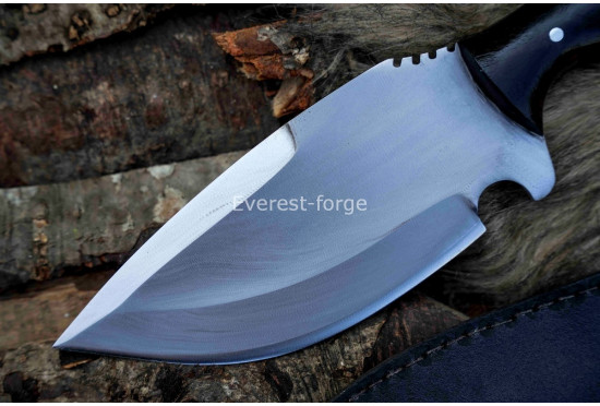 Leaf Karambit Knife