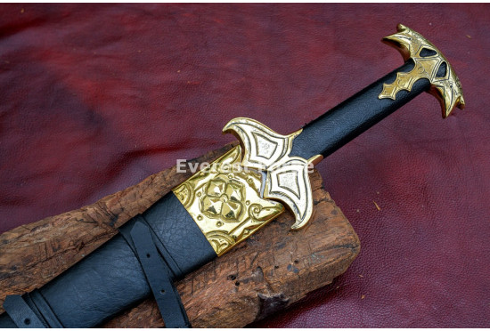 Bard-Inspired Fantasy Longsword – Hand-Forged Full-Tang Blade with Triple Fuller & Decorated Fittings