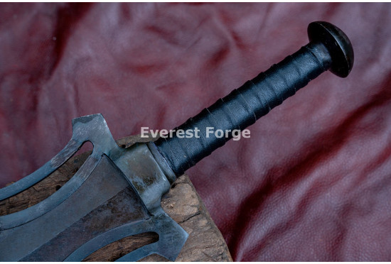 Hand-Forged Fantasy Guardian Broadsword – Full-Tang 5160 Dark Forge-Finish Blade