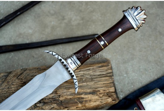 5-Lobed Pommel Medieval Sword