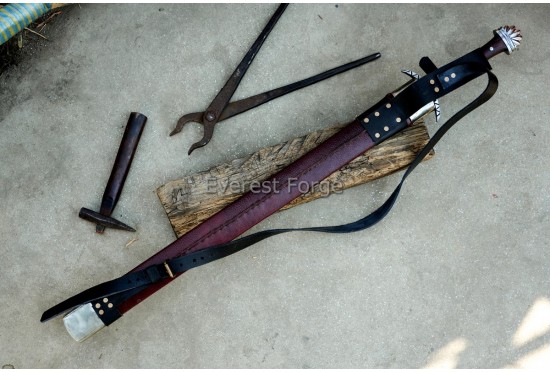 5-Lobed Pommel Medieval Sword